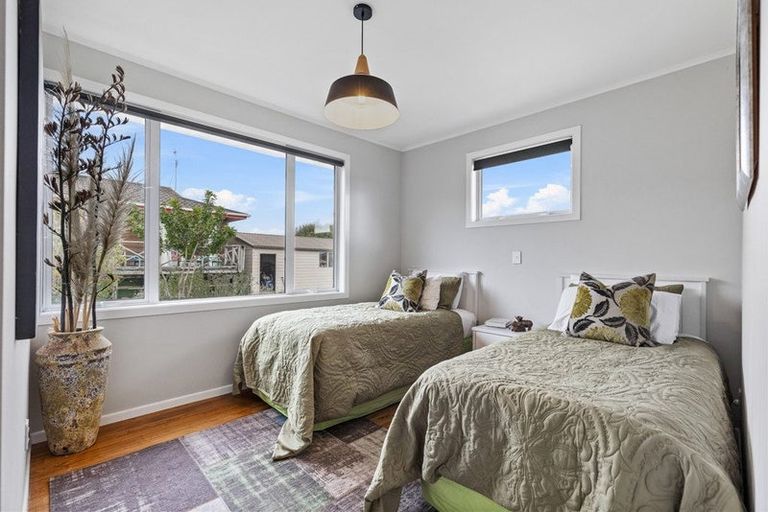 Photo of property in 5 Tainui Street, Torbay, Auckland, 0630