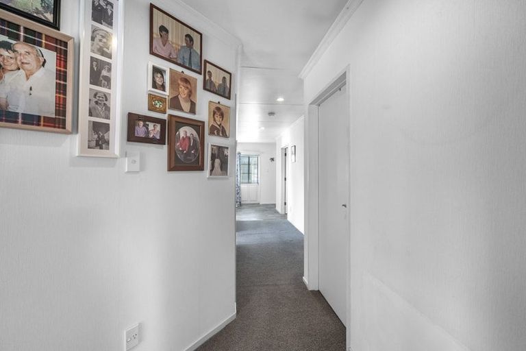 Photo of property in 37 Moa Street, Waikiwi, Invercargill, 9810