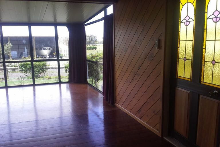 Photo of property in 15 Newcombe Road, Otaua, Waiuku, 2682