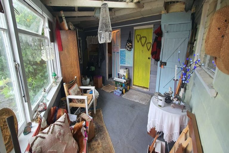 Photo of property in 9 Edward Street, Waimate, 7924