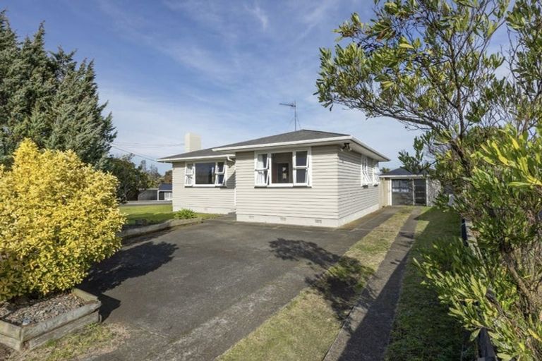Photo of property in 12 Murch Place, Tawhero, Whanganui, 4500