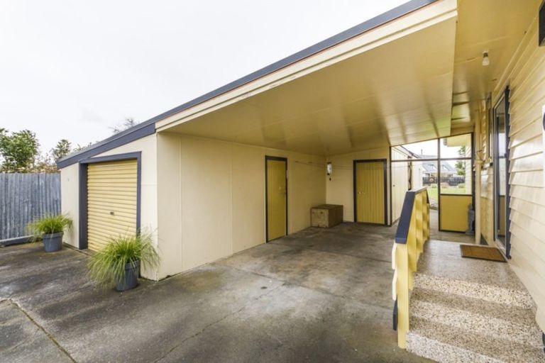 Photo of property in 72 Pukepapa Road, Marton, 4710