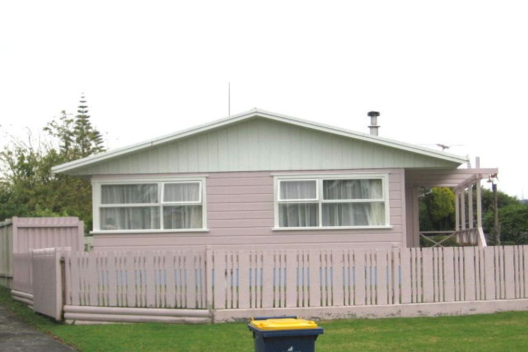 Photo of property in 44 Te Kanawa Crescent, Henderson, Auckland, 0610