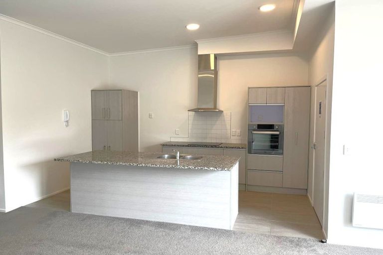 Photo of property in 17/11 Carlos Drive, Flat Bush, Auckland, 2016