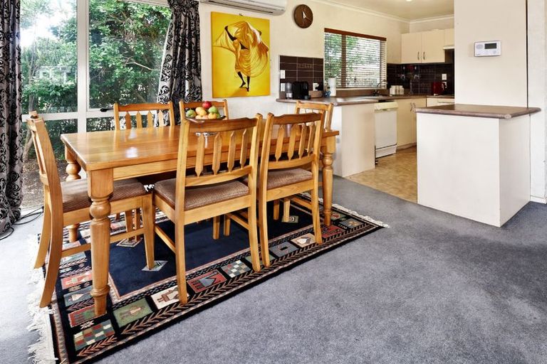 Photo of property in 12b Rosier Road, Glen Eden, Auckland, 0602