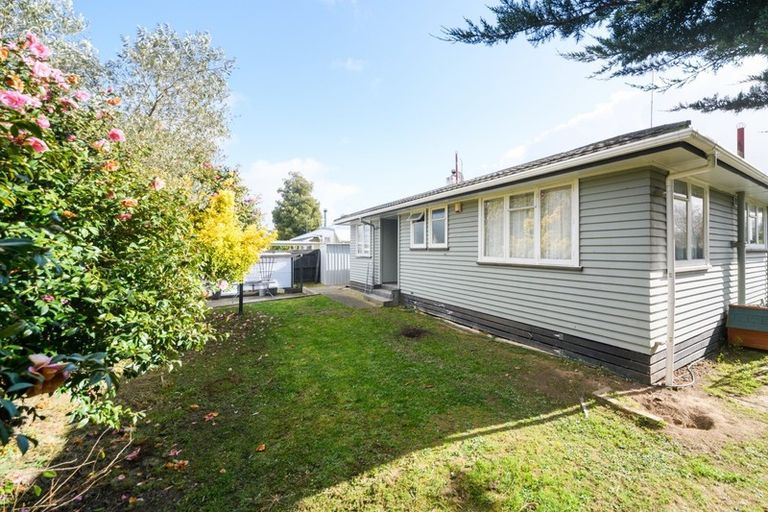 Photo of property in 2 Salford Place, Awapuni, Palmerston North, 4412