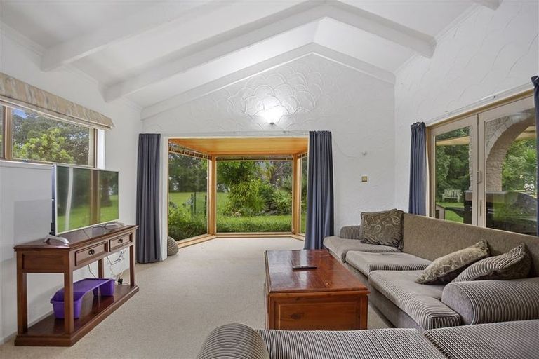 Photo of property in 146 Moana Anu Anu Avenue, Whangamata, 3620
