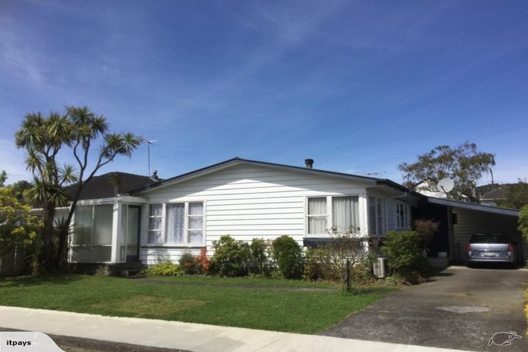 Photo of property in 8 Ruru Crescent, Heretaunga, Upper Hutt, 5018