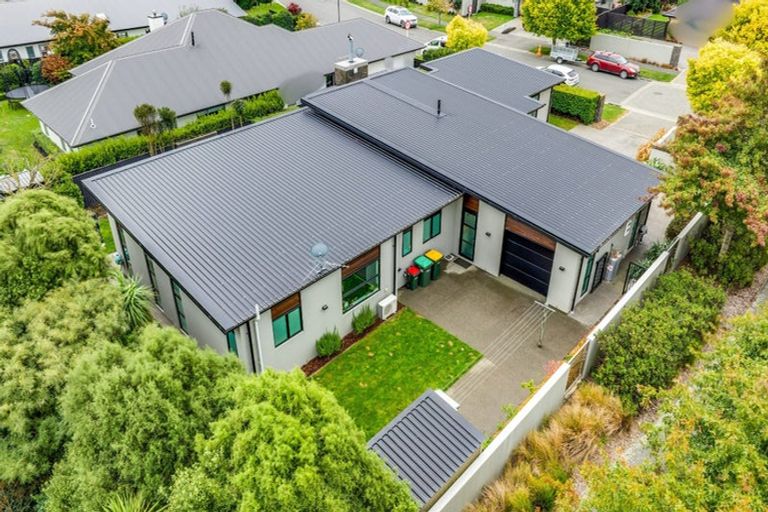 Photo of property in 1 Sterling Drive, Prebbleton, 7604