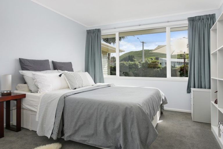 Photo of property in 19 Koru Street, Mangere Bridge, Auckland, 2022