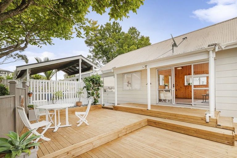 Photo of property in 5/1 Pimento Place, New Lynn, Auckland, 0600