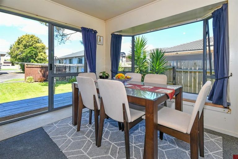 Photo of property in 42a Berwyn Avenue, Takanini, 2112