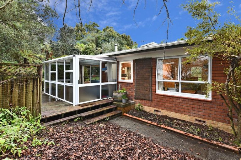 Photo of property in 2/29 Danbury Drive, Torbay, Auckland, 0630