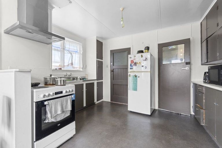 Photo of property in 7 Tohu Place, Spotswood, New Plymouth, 4310
