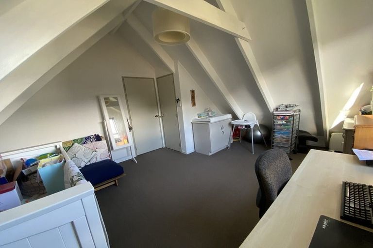 Photo of property in 215 Staithes Drive South, Whitby, Porirua, 5024