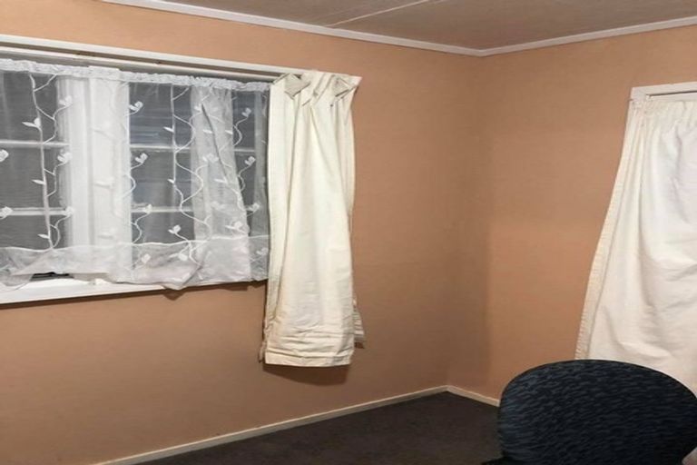 Photo of property in 1 Earp Street, Johnsonville, Wellington, 6037