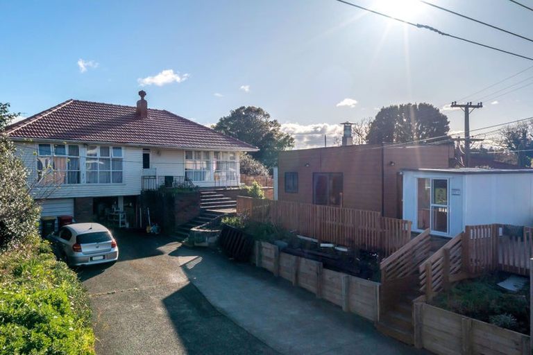 Photo of property in 1/174 Lake Road, Northcote, Auckland, 0627
