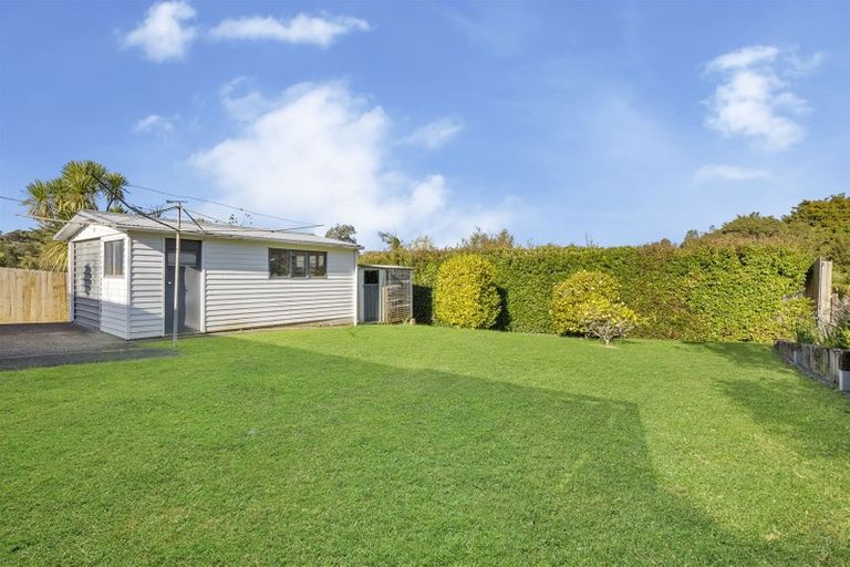 Photo of property in 17 Castleton Street, Birkdale, Auckland, 0626