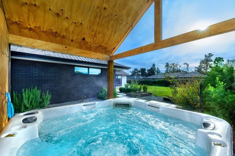 Photo of property in 9 Merino Crescent, Kirwee, 7571