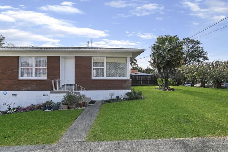 Photo of property in 1/14 Lynn Road, Bayview, Auckland, 0629