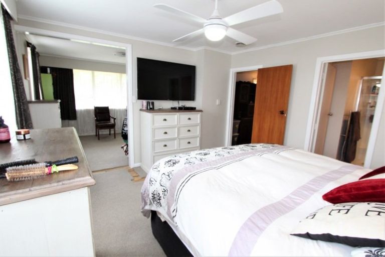 Photo of property in 15 Grace Crescent, Tokoroa, 3420