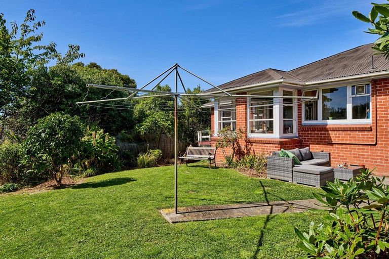 Photo of property in 19 Corlett Road, Plimmerton, Porirua, 5026
