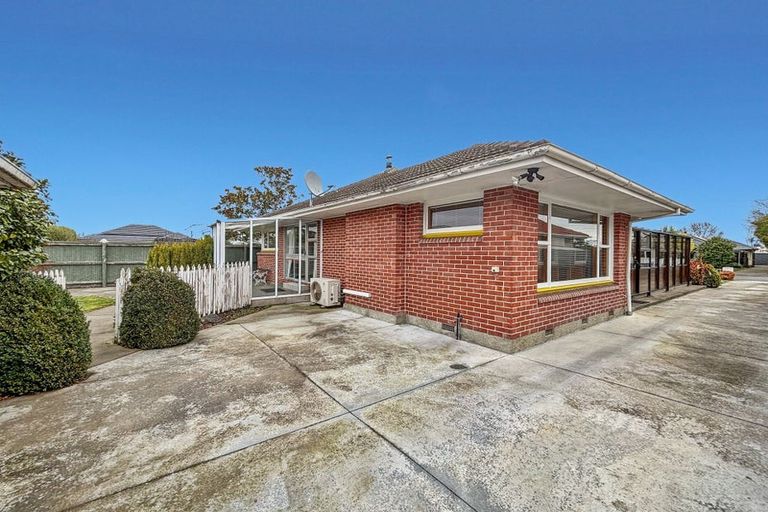 Photo of property in 8 Fatima Street, Redwood, Christchurch, 8051