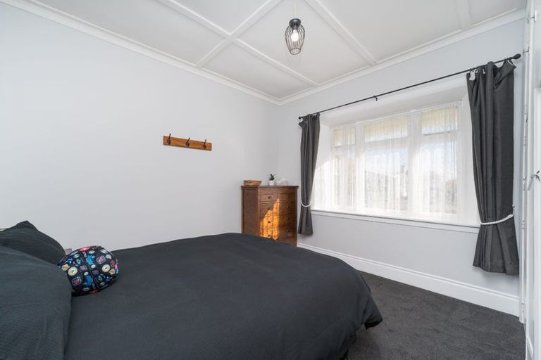 Photo of property in 38 Argyle Avenue, Takaro, Palmerston North, 4410
