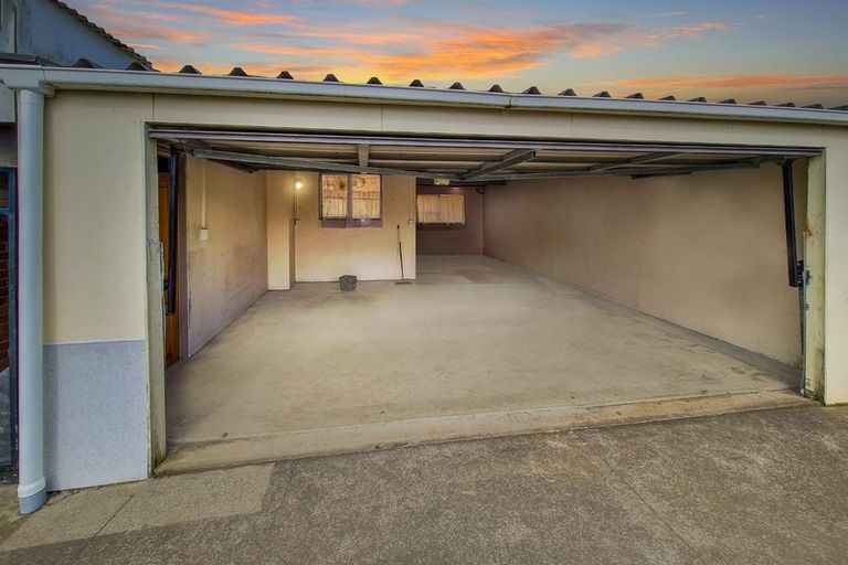 Photo of property in 16a Hunua Road, Papakura, 2110