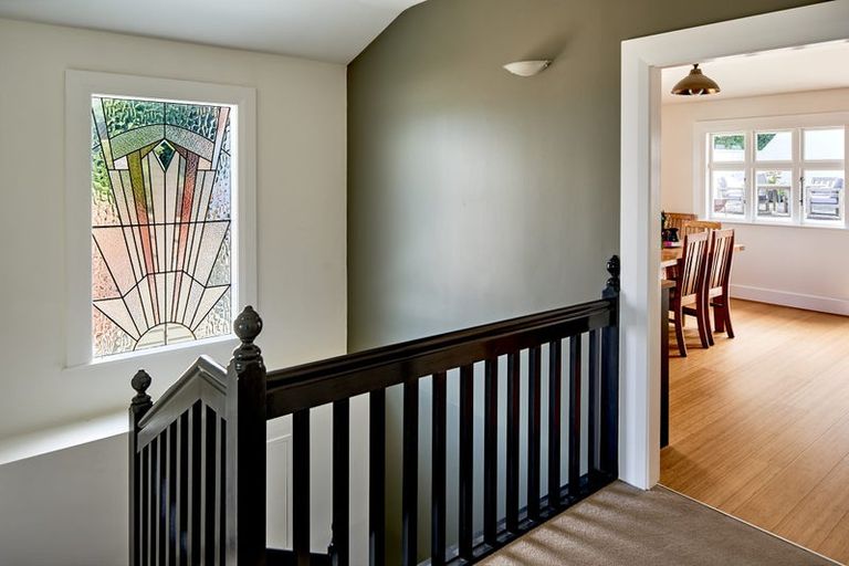 Photo of property in 11 Lower Watt Street, Wadestown, Wellington, 6012