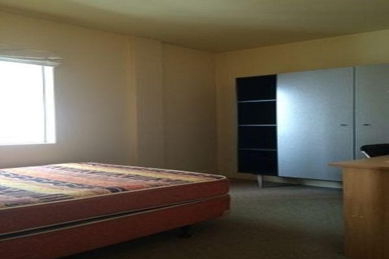 Photo of property in St Pauls Apartments, 24/43u Mulgrave Street, Thorndon, Wellington, 6011