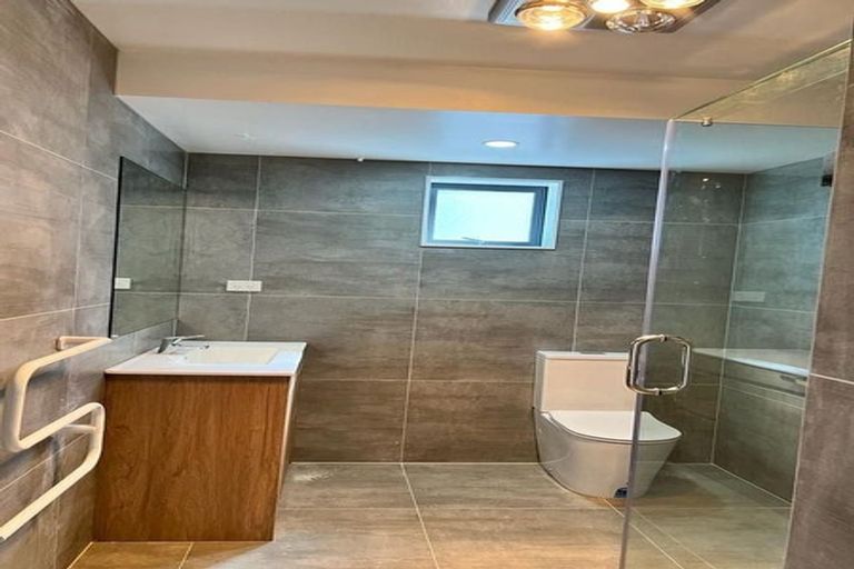 Photo of property in 3b Putiputi Way, Papakura, 2110