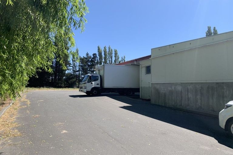 Photo of property in 54 Eders Road, Woodend, 7610