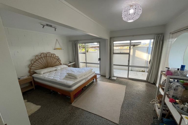 Photo of property in 1/7 Beach Haven Road, Beach Haven, Auckland, 0626