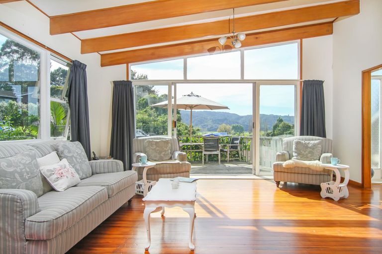 Photo of property in 35 Church Street, Kawakawa, 0210