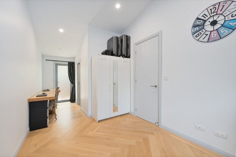 Photo of property in 129 Riverpark Crescent, Henderson, Auckland, 0610