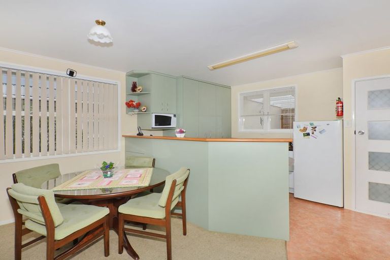 Photo of property in 12 Ogle Crescent, Te Kamo, Whangarei, 0112