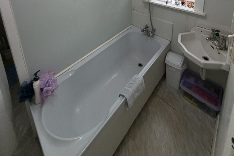 Photo of property in 68 Milson Line, Milson, Palmerston North, 4414