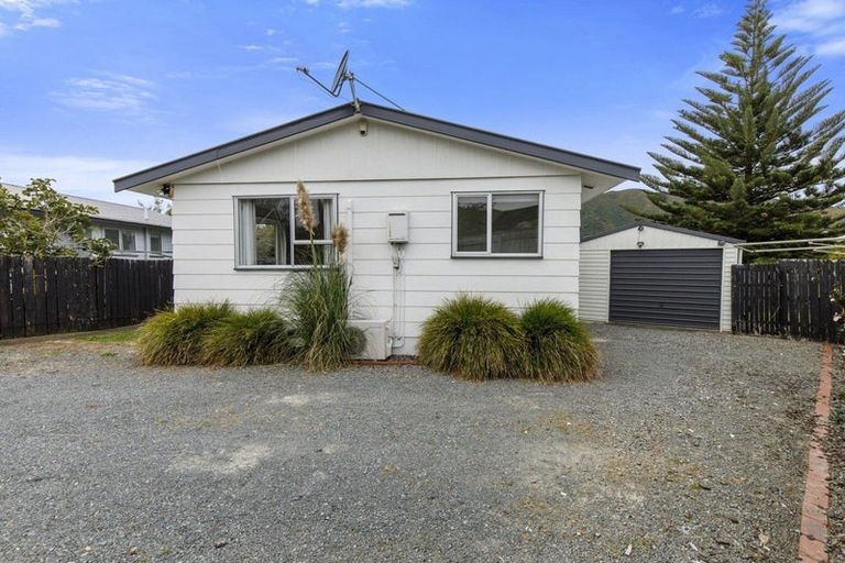 Photo of property in 3/6 Awamutu Grove, Waiwhetu, Lower Hutt, 5010