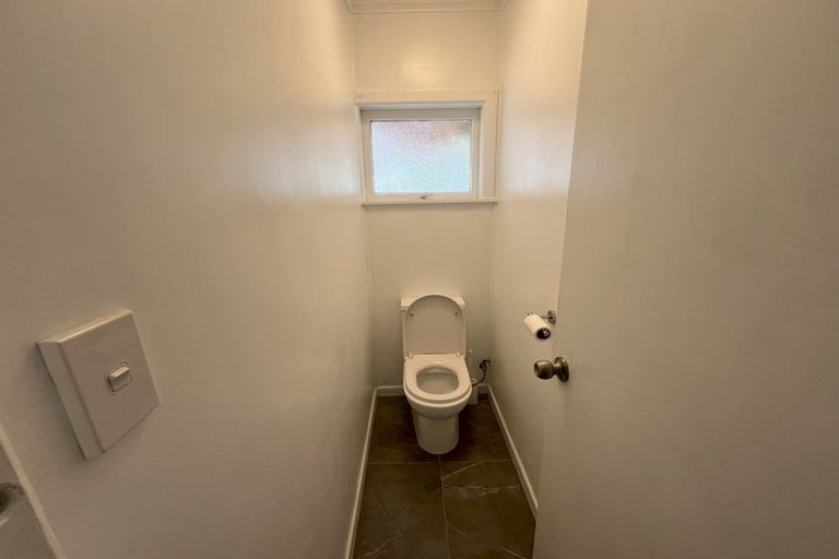 Photo of property in 32a Kirkbride Road, Mangere Bridge, Auckland, 2022