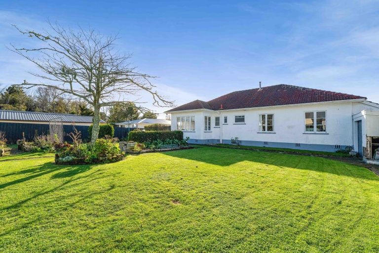 Photo of property in 11 Miranda Street, Stratford, 4332