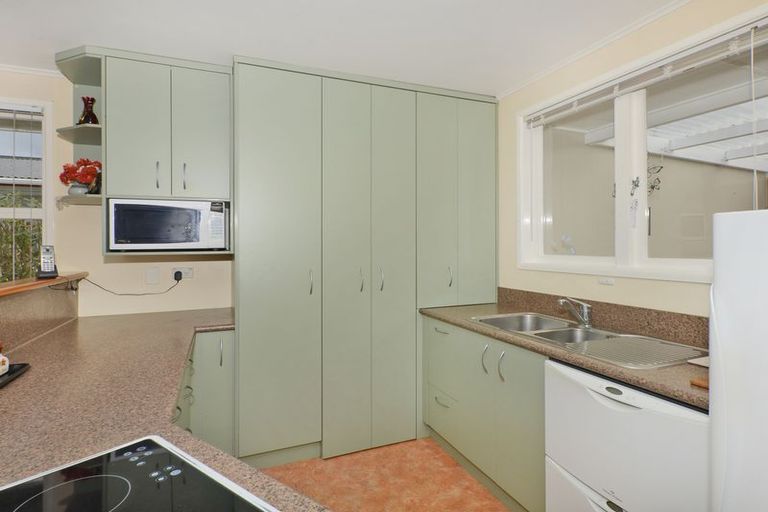 Photo of property in 12 Ogle Crescent, Te Kamo, Whangarei, 0112