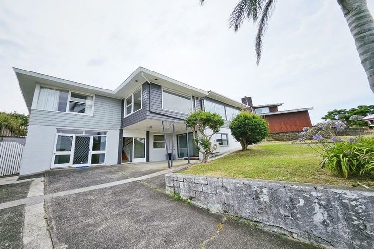 Photo of property in 5 Nicholson Place, Hillcrest, Auckland, 0627