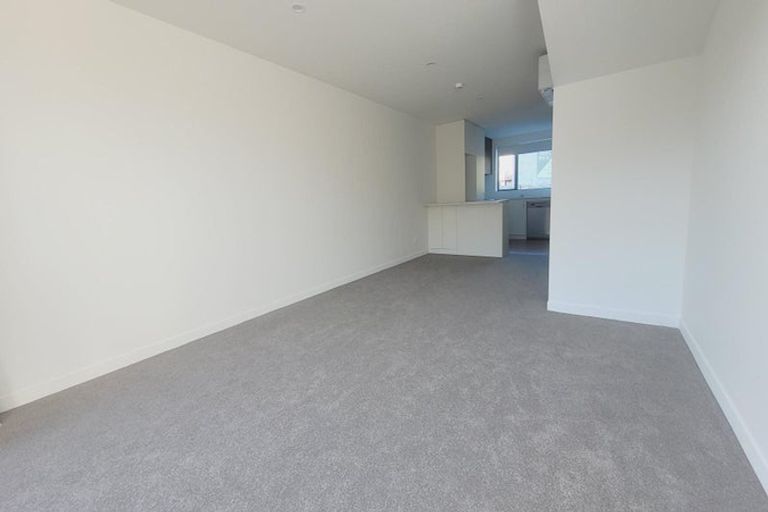 Photo of property in 88 Ara Paiwhenua, Tawa, Wellington, 5028