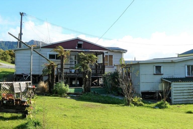 Photo of property in 4-6 Ross Street, Dunollie, Runanga, 7803