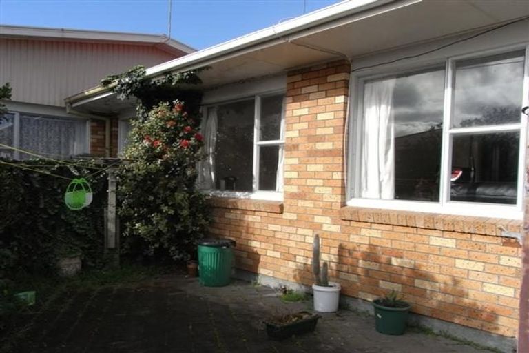 Photo of property in 3/84 Linton Street, West End, Palmerston North, 4410