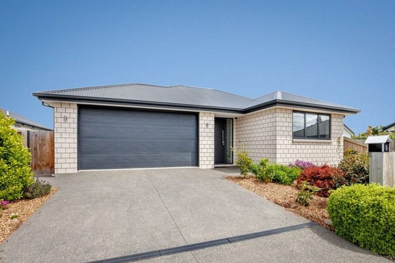Photo of property in 5 Oscar Lane, Rolleston, 7615
