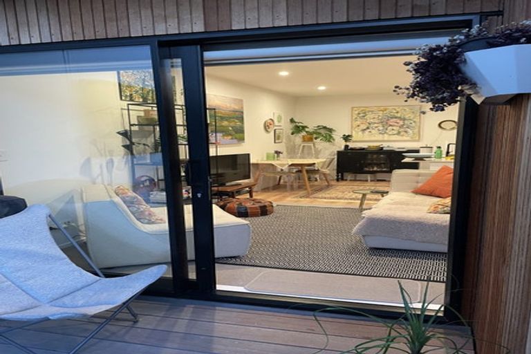 Photo of property in 4d Regent Street, Newtown, Wellington, 6021