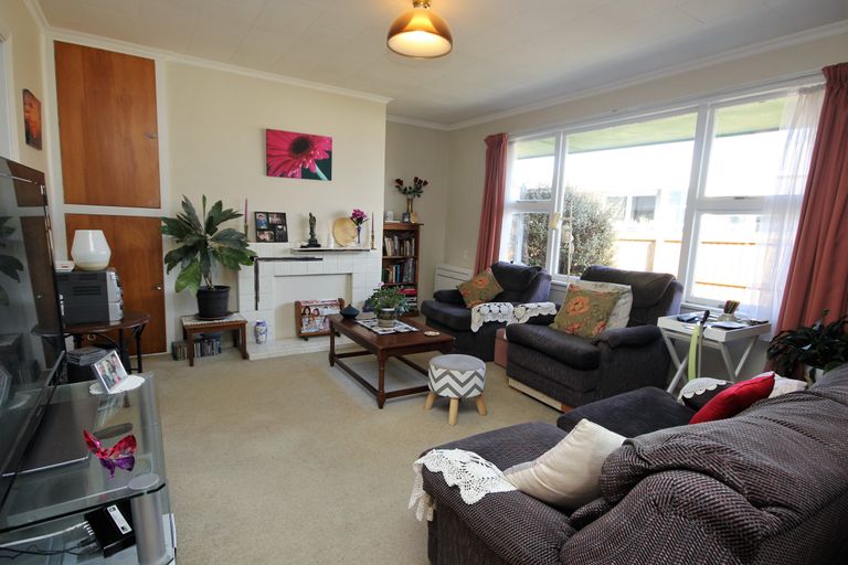 Photo of property in 83 Roberta Drive, Somerfield, Christchurch, 8024