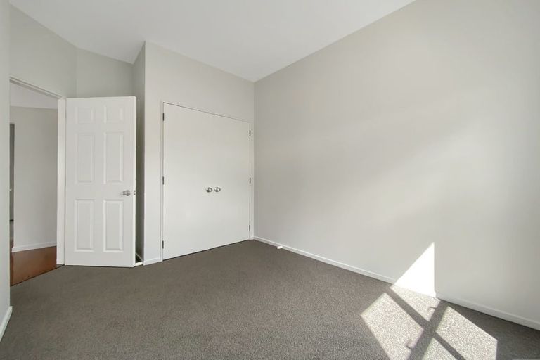 Photo of property in 25u5 Mana Street, Vogeltown, Wellington, 6021